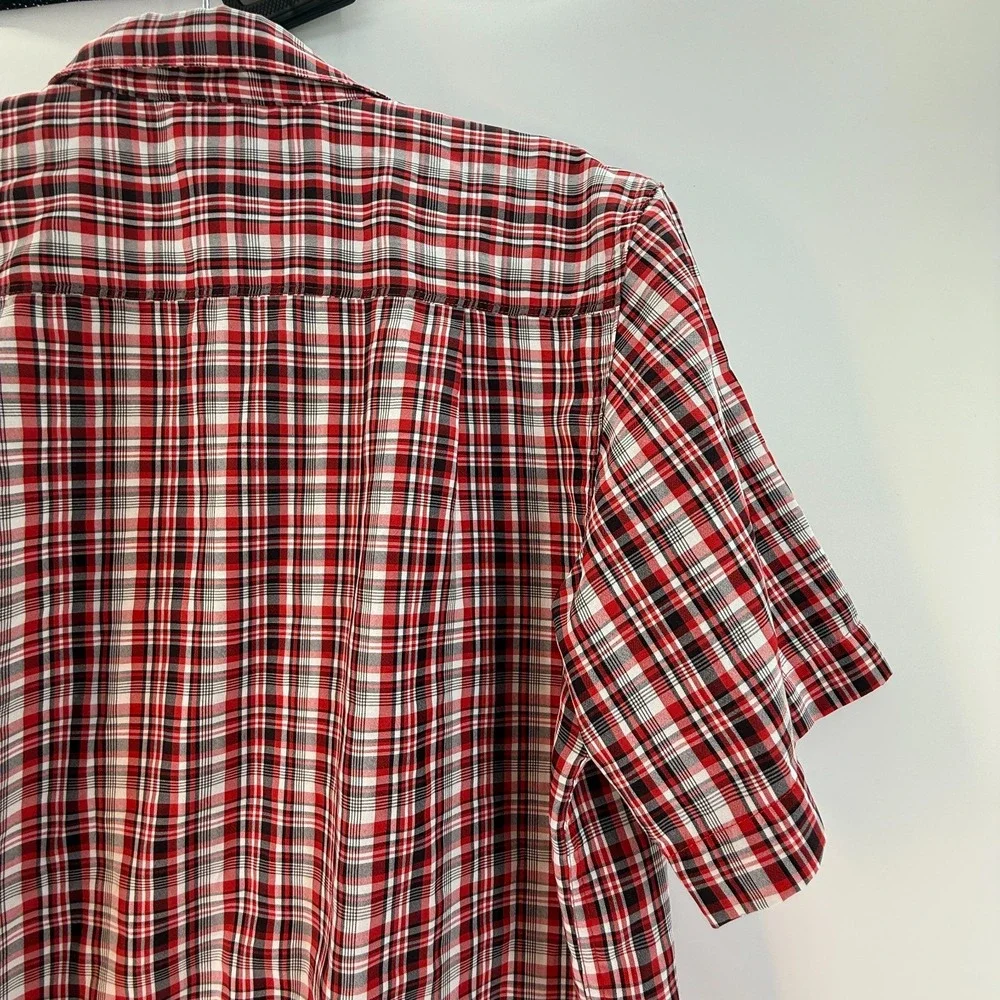 The North Face Shirt Mens Medium Flap Pocket‎ Button Up Red Plaid Short Sleeve
